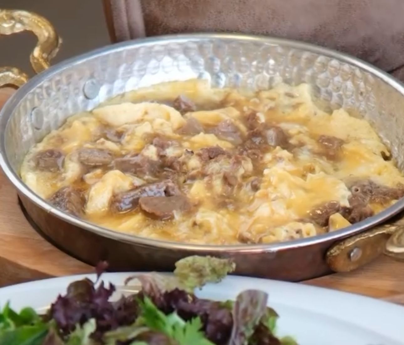 Kavurmalı Yumurta